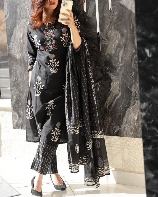 Matrut  | Floral Joy Black Straight Suit