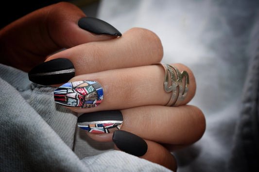 Black Fross Nails