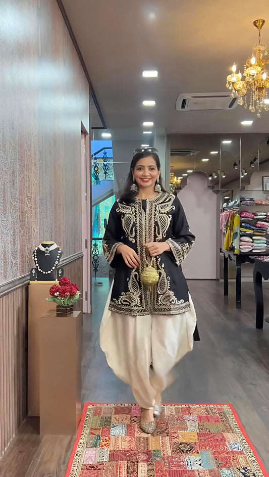 Matrut  | NSR Black Dhoti Suit