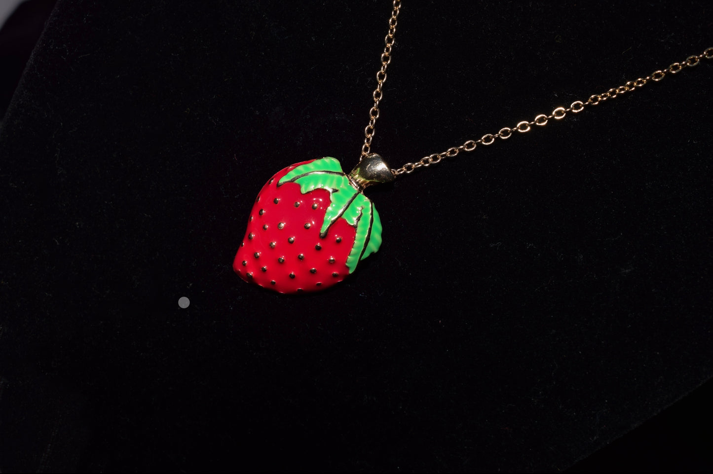 Strawberry Pendent Set