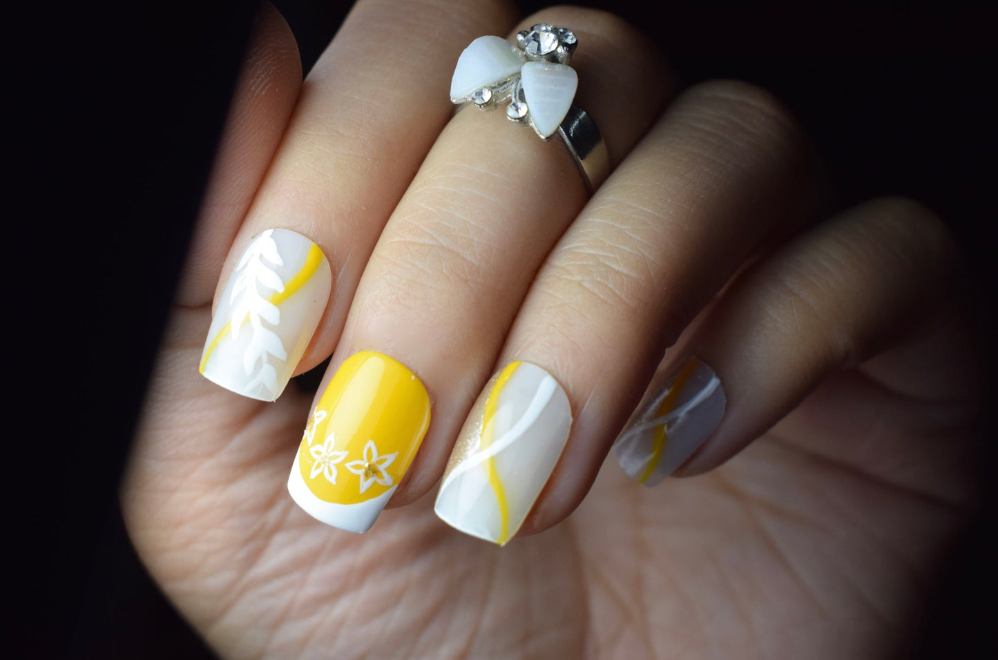 Calla Delight Nails