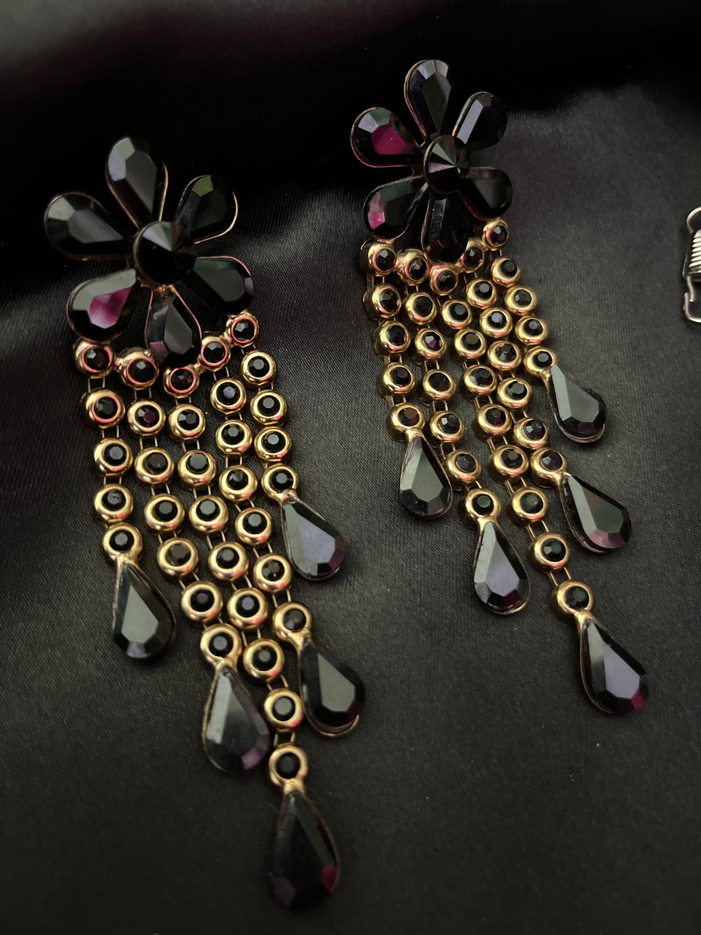 Mantlea Black Earrings