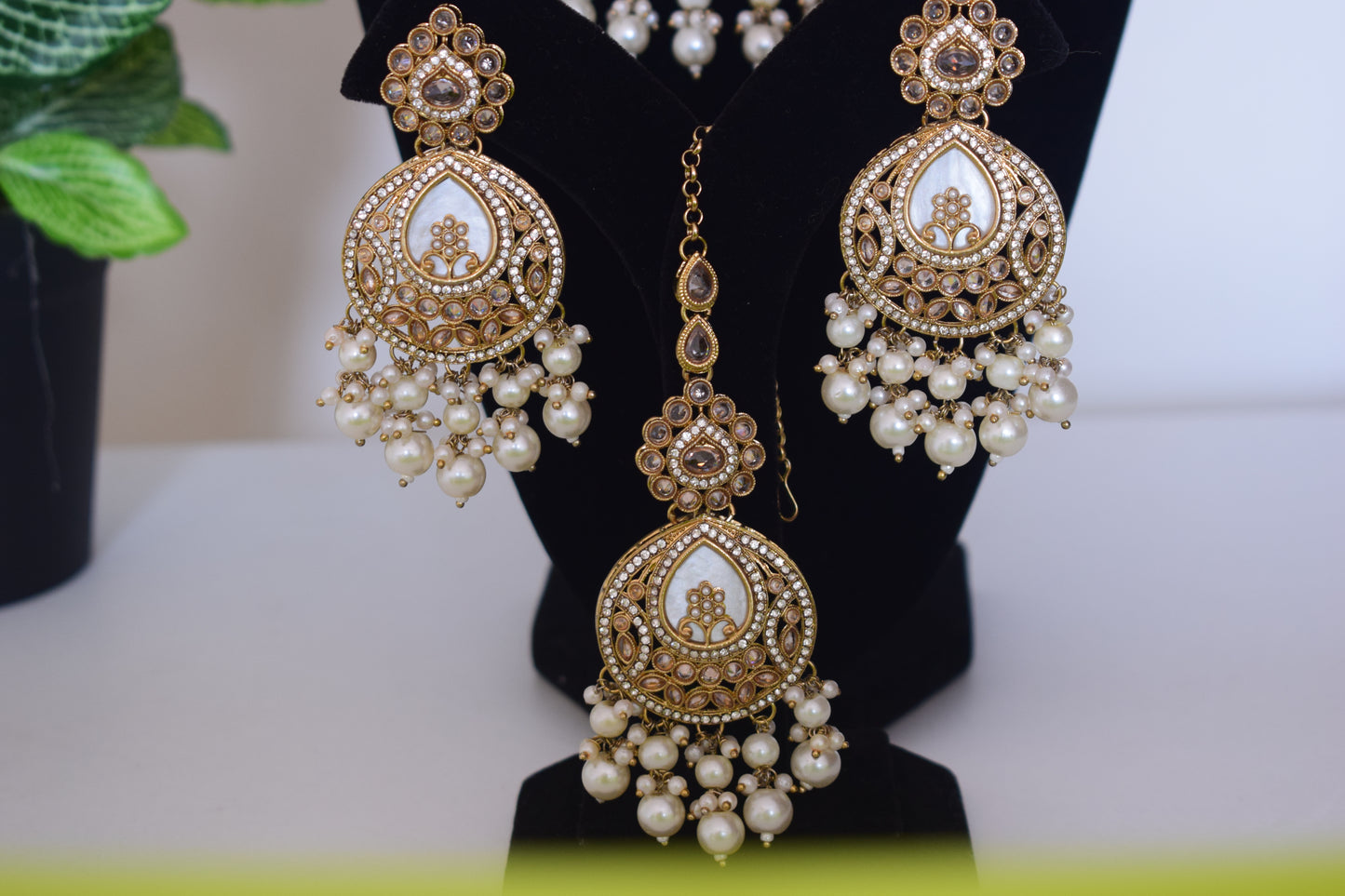 Matrut | Ethnic Necklace Set - M381