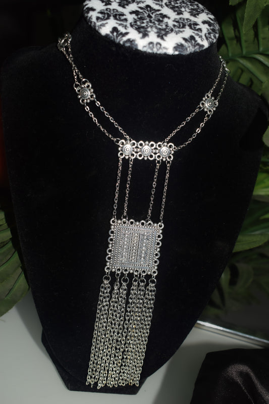 Silver Belleza Antique Necklace set