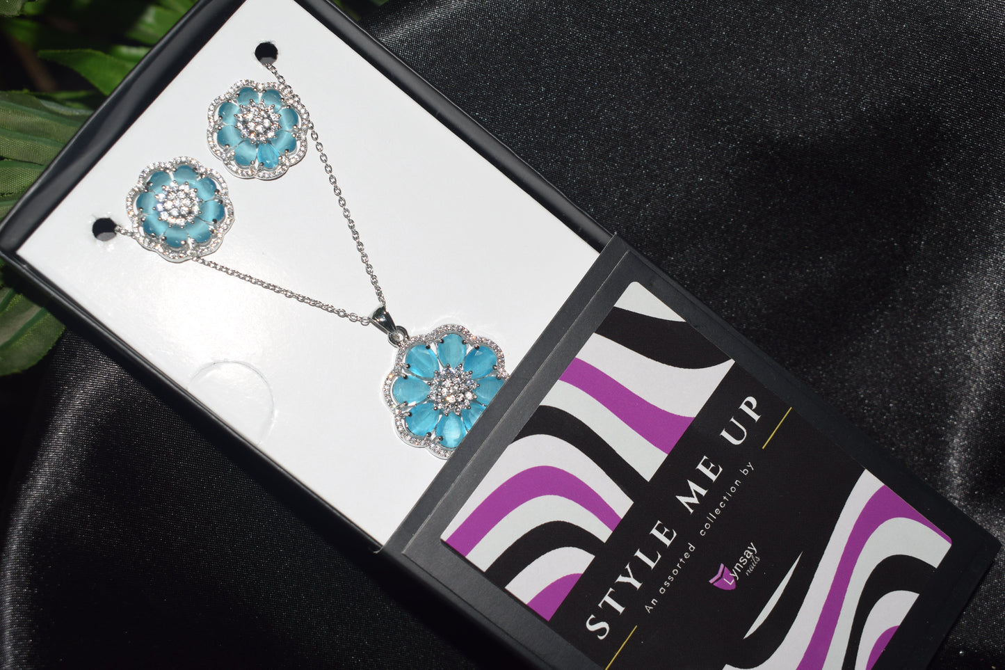 Blue Blossom Pendent Set