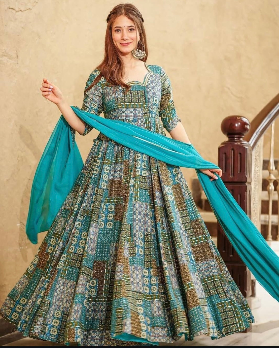 Matrut | Roshni Blue Gown