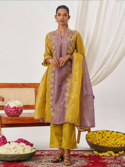 Matrut  | Phool Lavender-Yellow Straight Suit