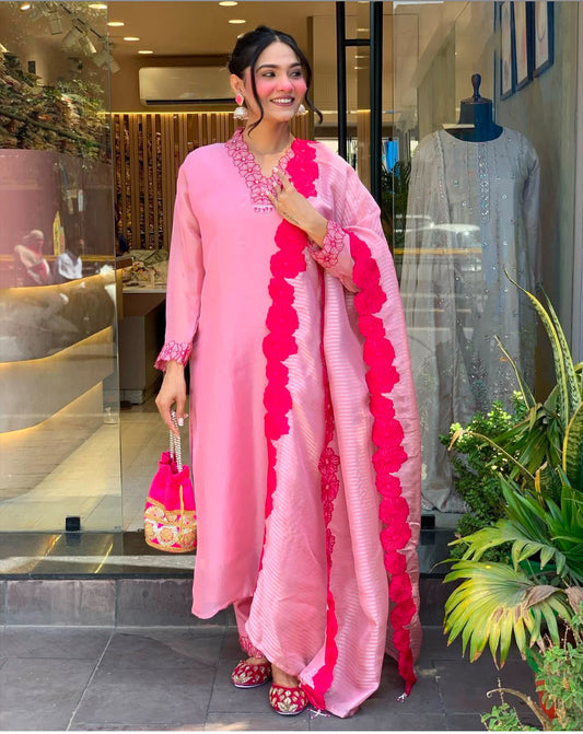 Matrut  | Strawberry Pink Straight Suit