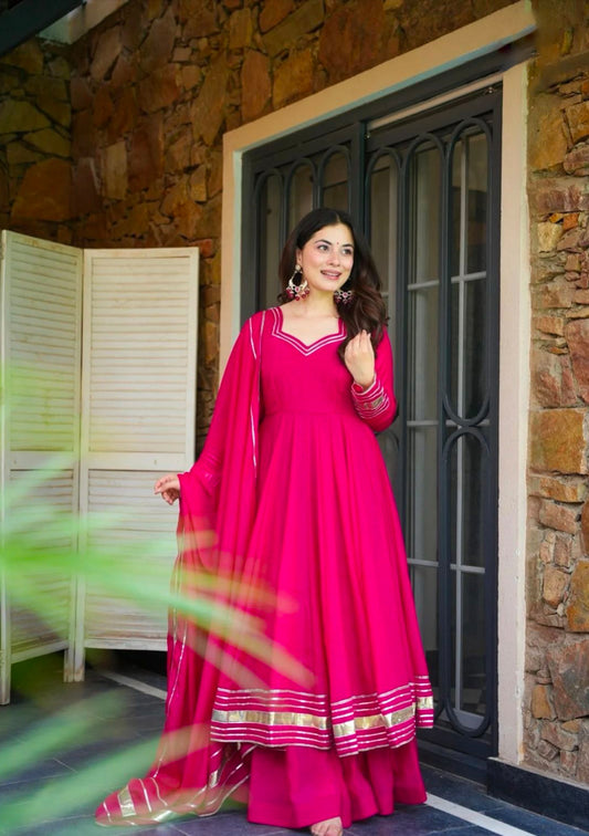 Matrut  | Madhuri Rani Pink Anarkali Suit