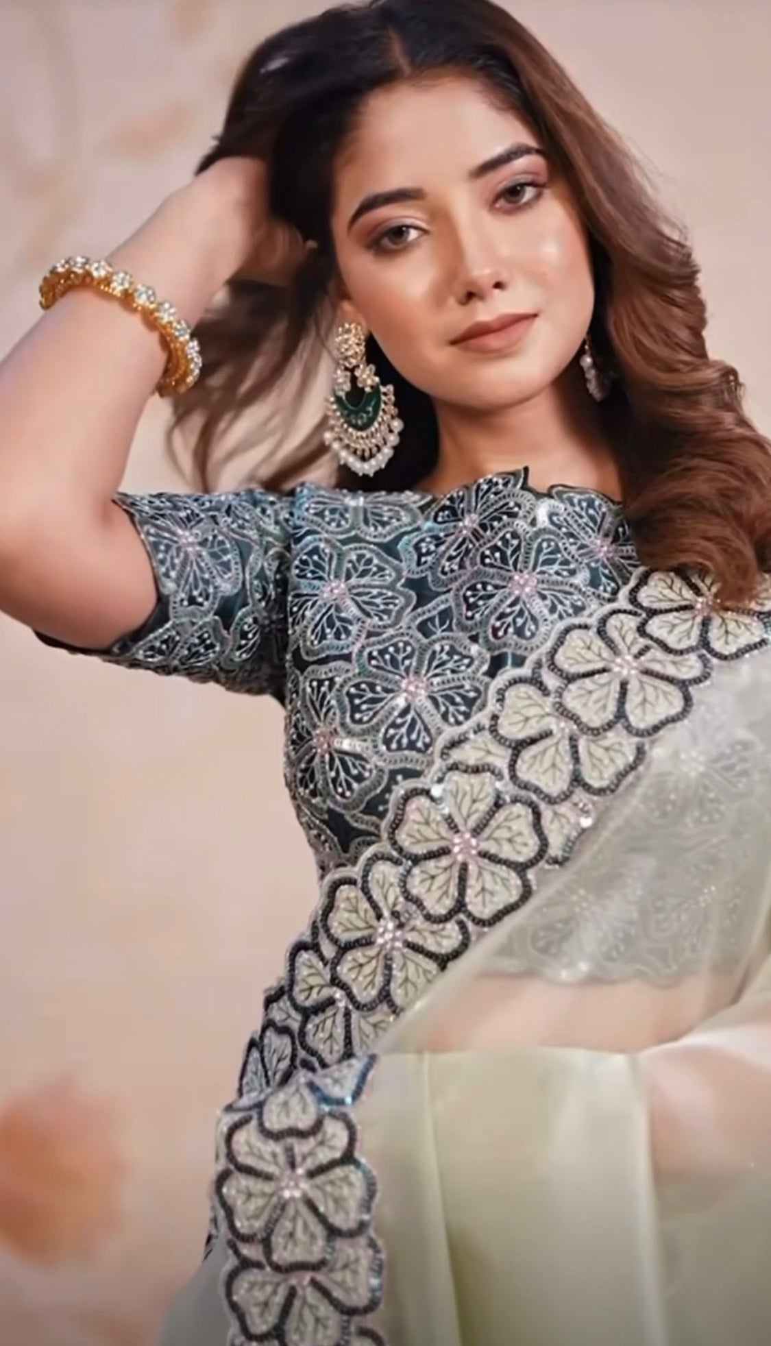 Matrut | Dolce Dip Pista Green Saree