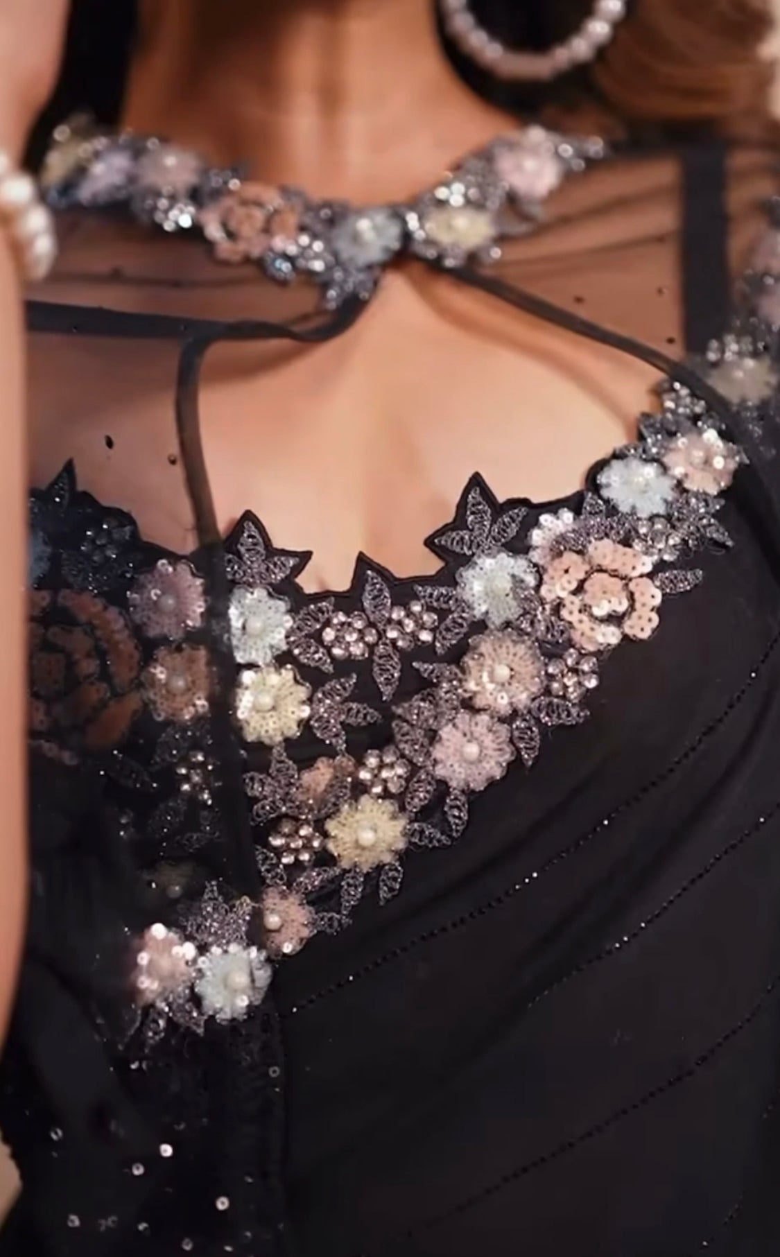 Matrut | Dolce Dip Black Saree