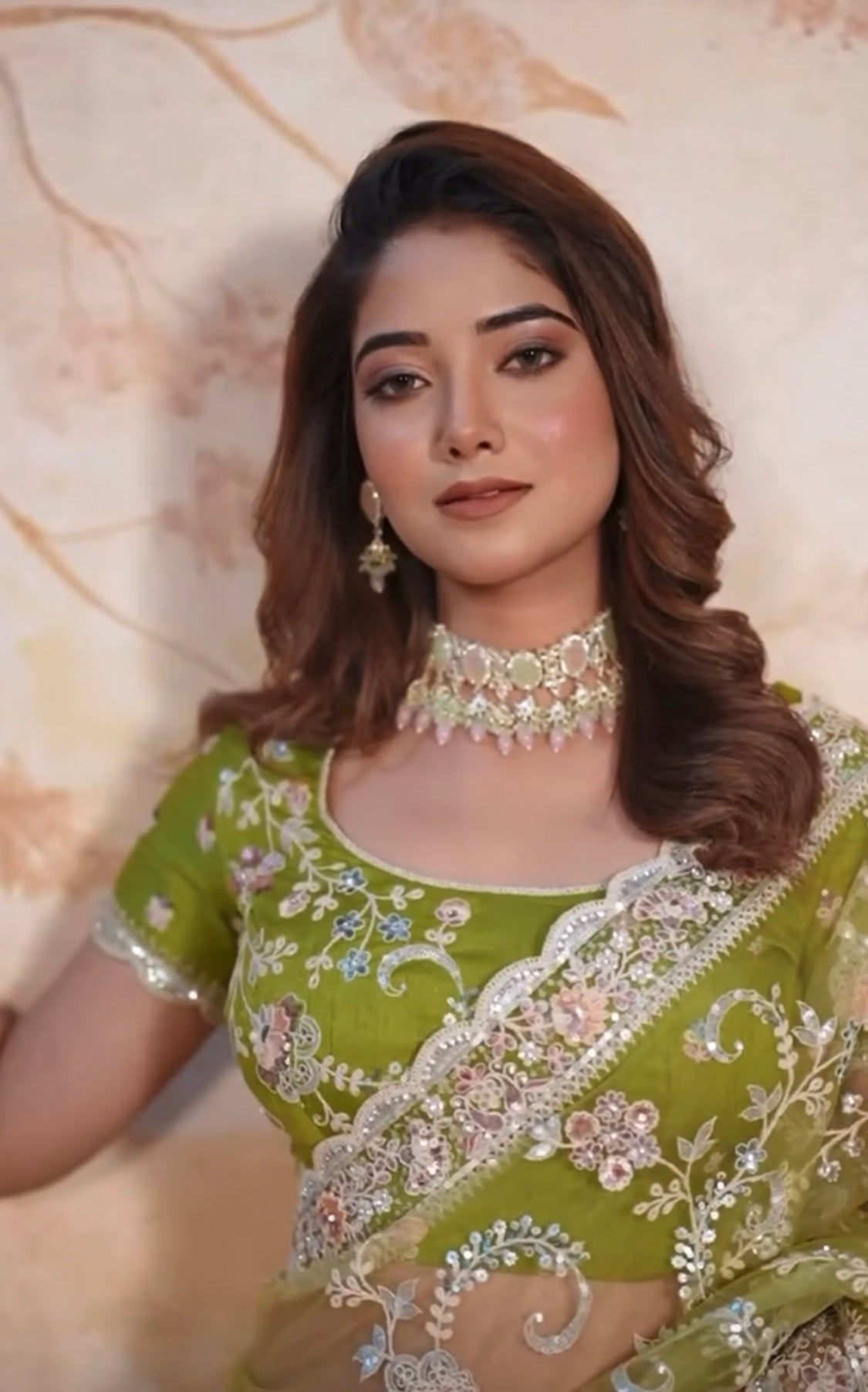 Matrut | Dolce Dip Parrot Green Saree