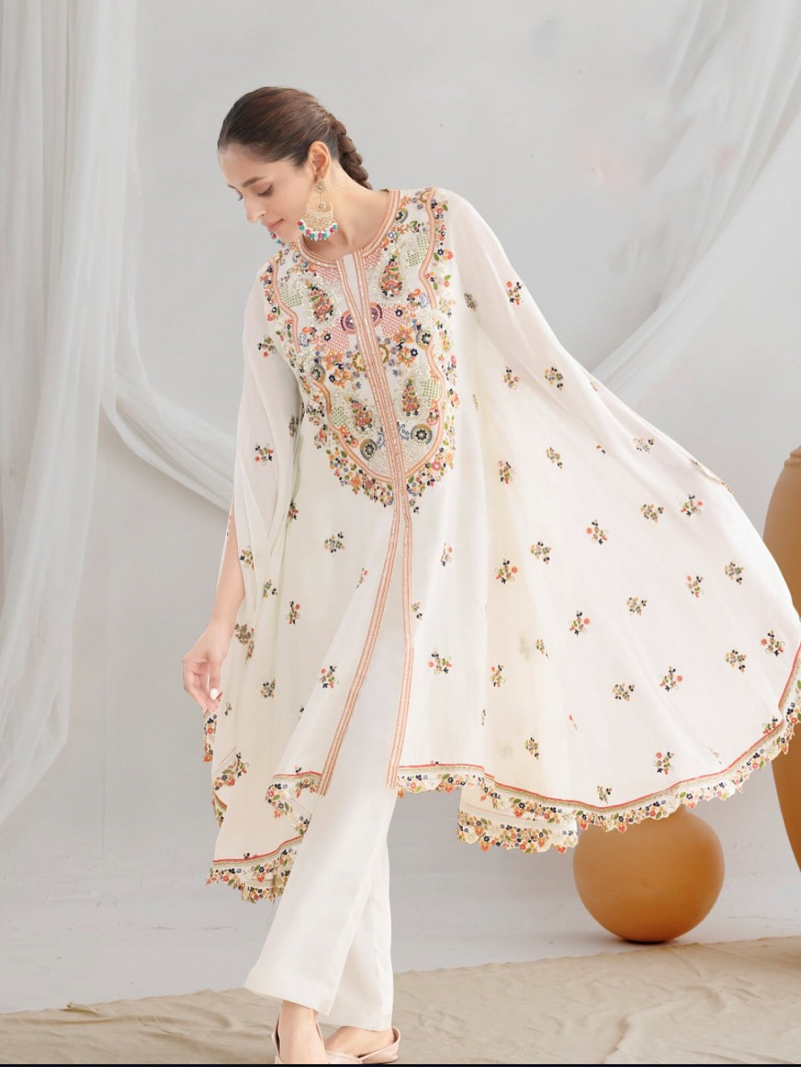 Matrut  | Paaro White Co-ord Set