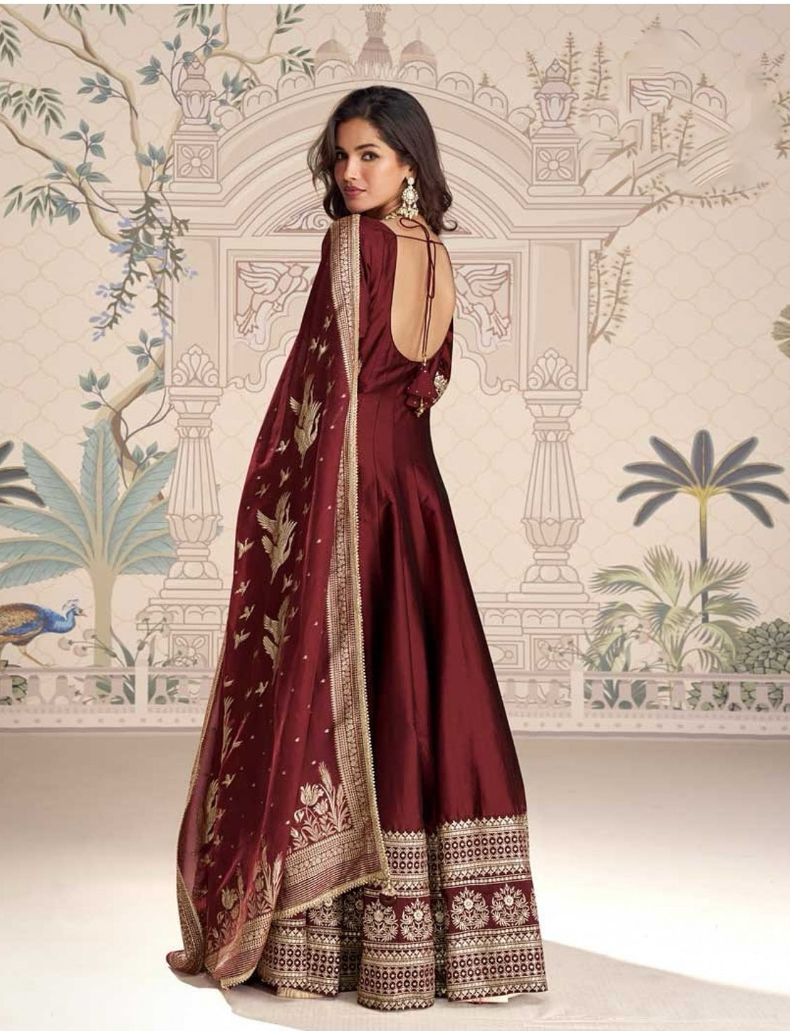 Matrut |  Roshni Maroon Gown