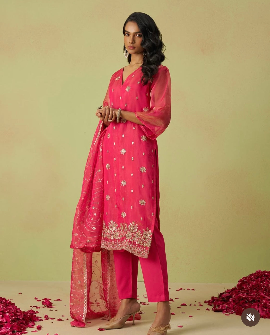 Matrut  | Love Flame Pink Suit