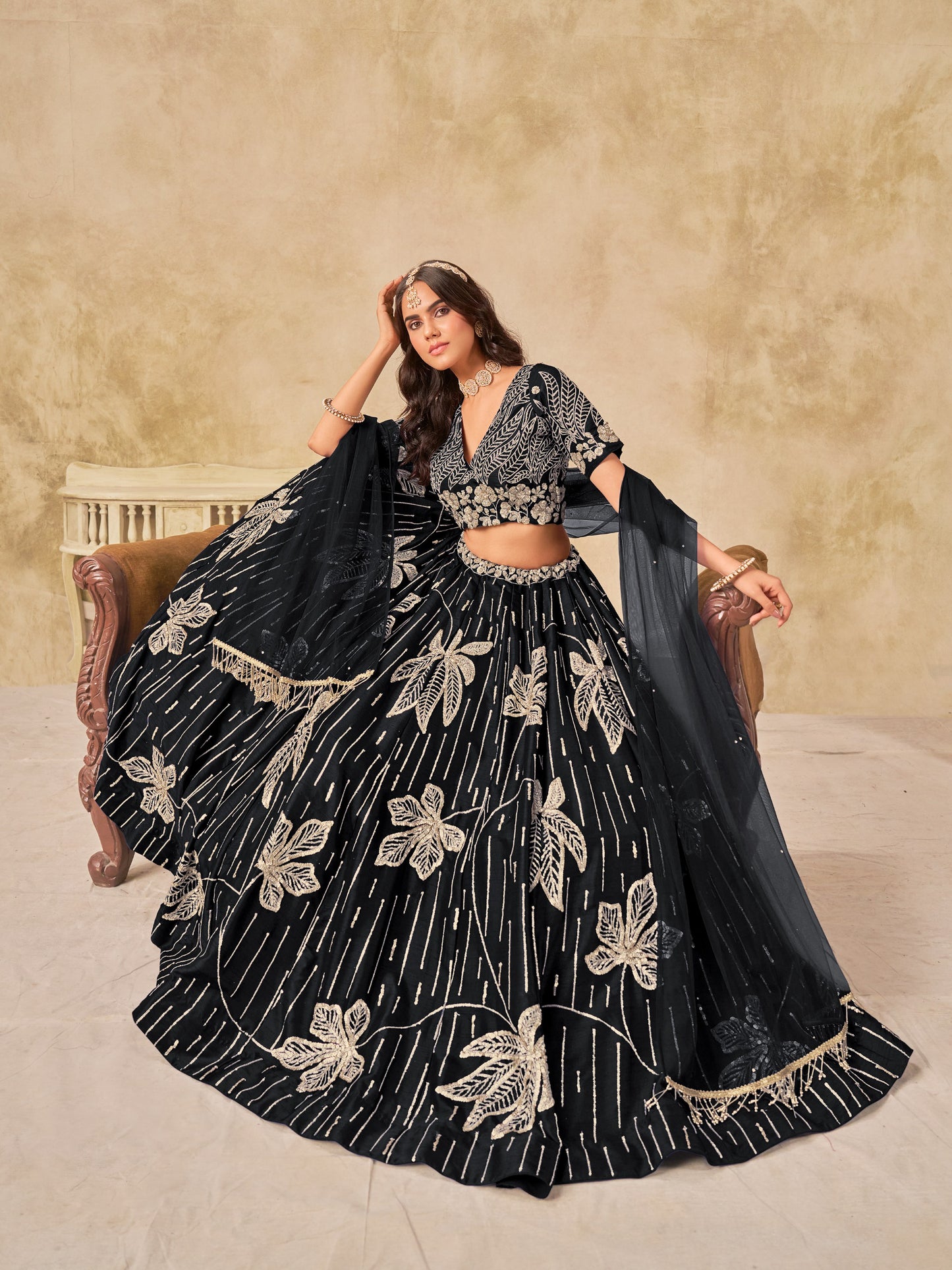 Matrut  | Dani Black Lehenga Set