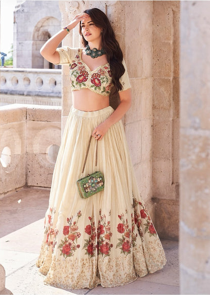 Matrut  | Zari Vistara Peach Lehenga Set