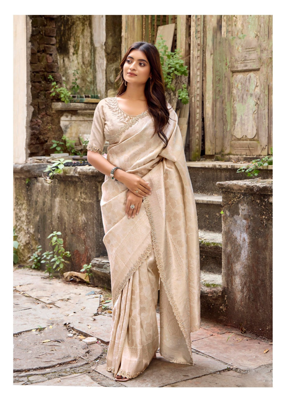 Matrut | Milan Off-White Silk Saree