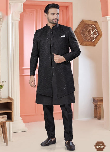 Matrut | King's Kutch Black Kurta Set