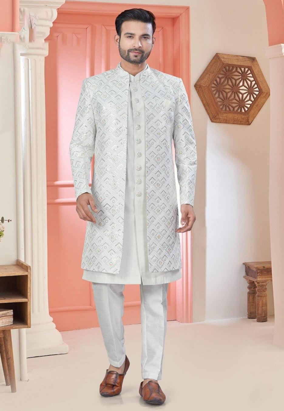 Matrut | King's Kutch White Kurta Set