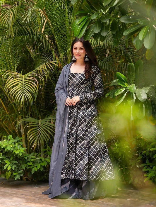 Matrut | Gul Grey Anarkali Suit