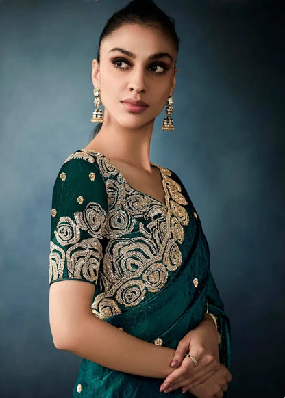 Matrut | Iconic Dark Green Saree