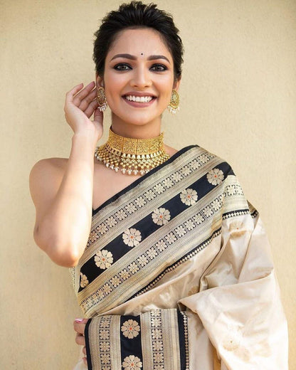 Matrut | Vogue Wrap Silk Cream Saree