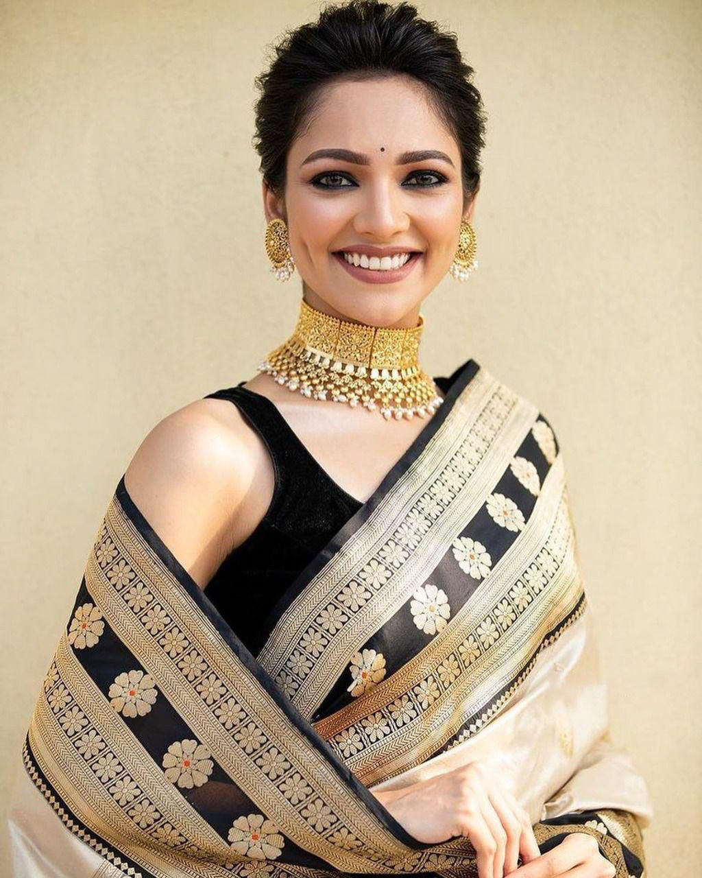 Matrut | Vogue Wrap Silk Cream Saree
