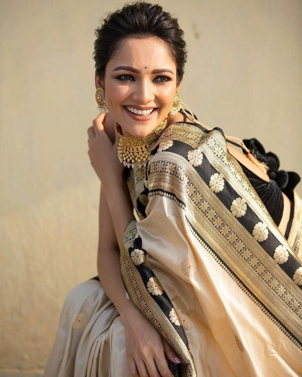 Matrut | Vogue Wrap Silk Cream Saree