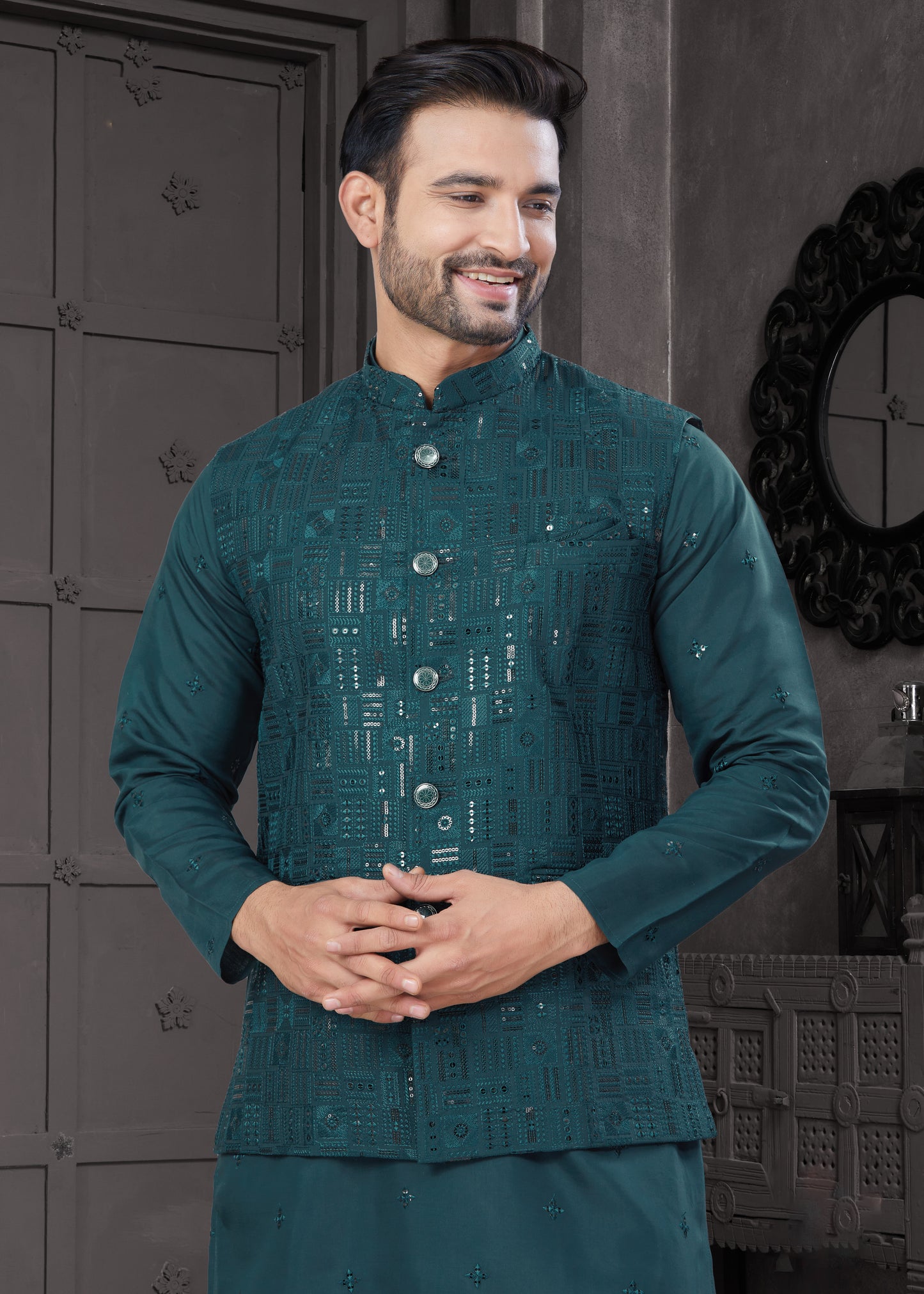 Matrut | Pehraav Peacock Kurta Set