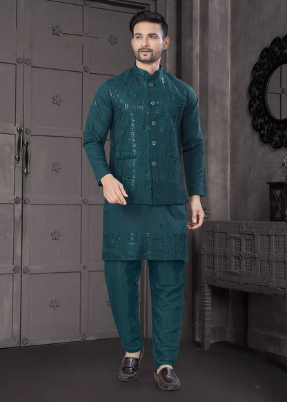 Matrut | Pehraav Peacock Kurta Set
