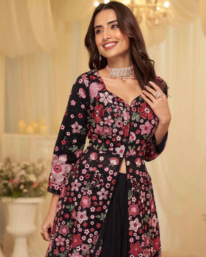 Matrut | Roop Black Gown