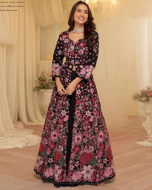 Matrut | Roop Black Gown