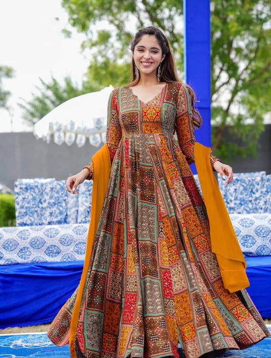 Matrut | Riddhi Orange Gown