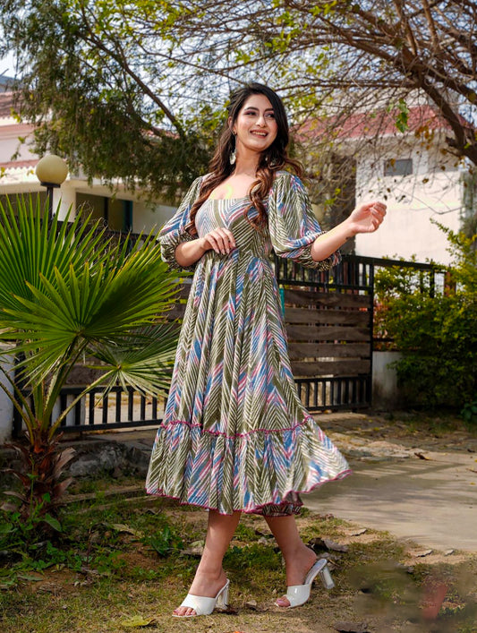 Matrut | Clora Bee Mehendi Green Maxi Dress