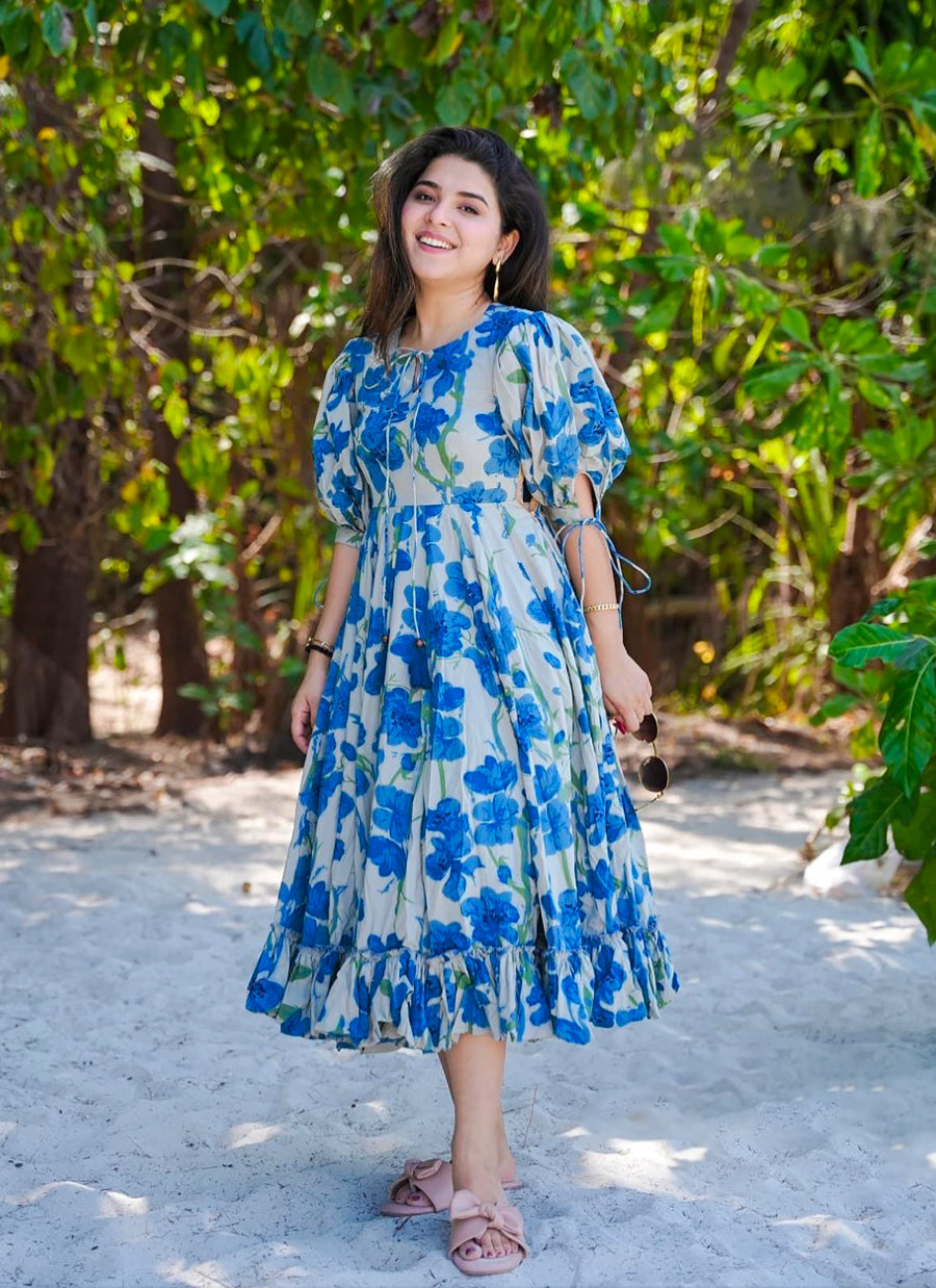 Matrut | Clora Bee Blue & White Maxi Dress