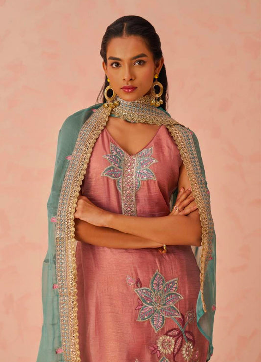 Matrut  | Raag Pink Straight Suit