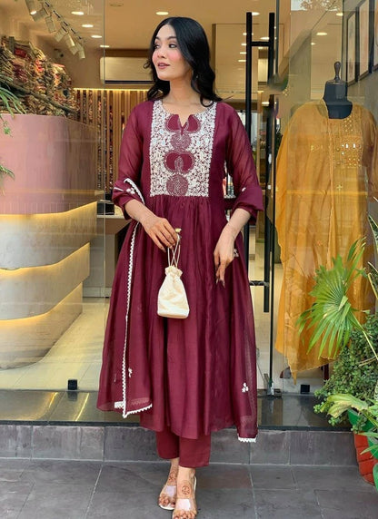 Matrut  | Sugandh Pink A-line Suit