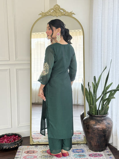 Matrut  | Sugandh Green Straight Suit