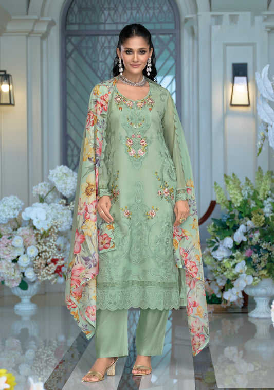 Matrut  | Erina Green Straight Suit