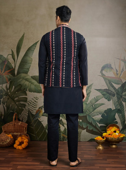 Matrut | Rajwada Black Kurta Set