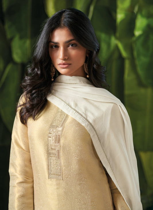 Matrut  | Carisma Light Gold Straight Suit