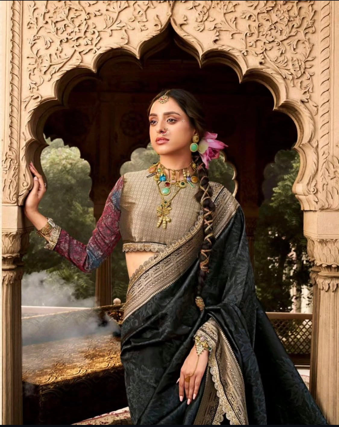 Matrut | Kalaya Black Banarsi Saree