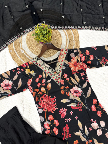 Matrut | Flora Bliss Black Straight Suit