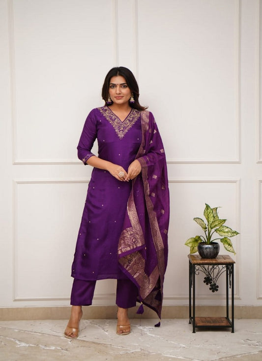 Matrut | Anvaya Purple Straight Suit