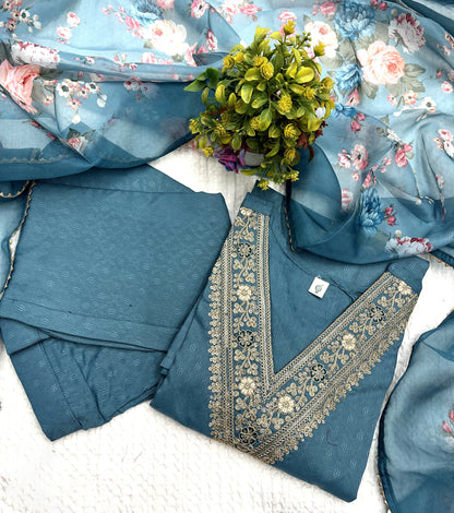 Matrut  | Padmika Livid Straight Suit
