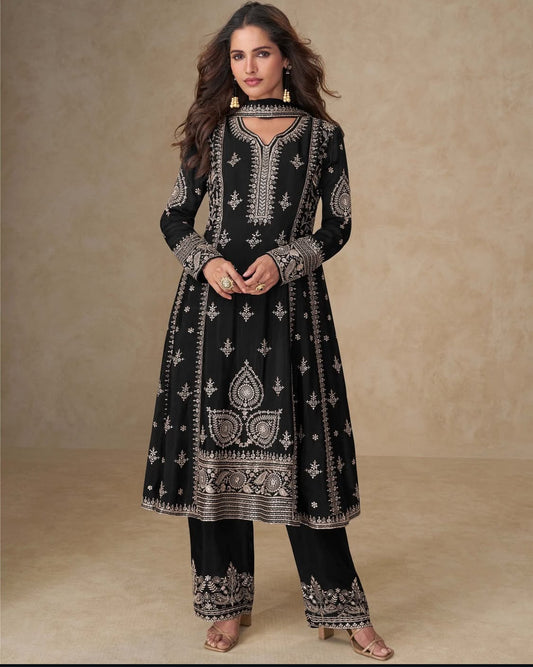 Matrut  | Muskan Black A-line Suit