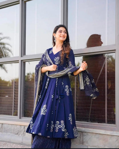 Matrut | Prakrati Navy Blue Anarkali Suit