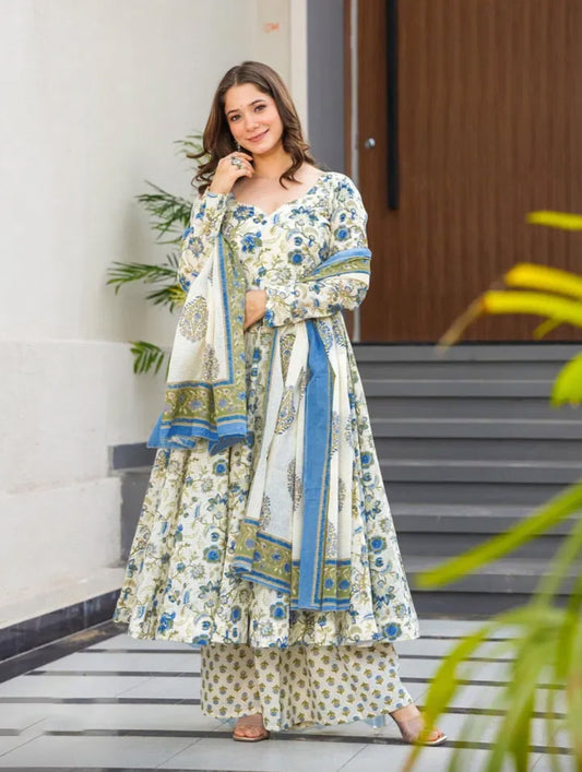 Matrut | Chaand White Anarkali Suit