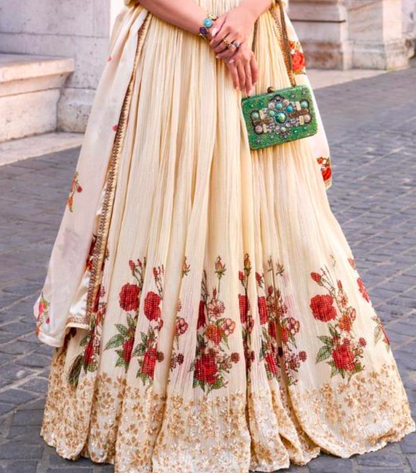 Matrut Zari Vistara Off-white Lehenga Set